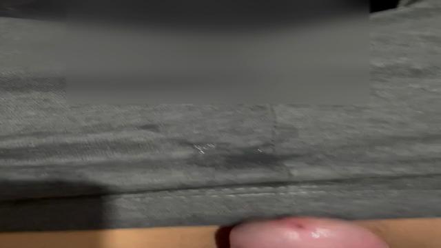 Preparando o cu do novinho pra socar rola