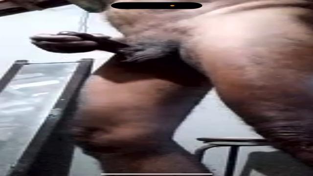 Inédito mulher saiu pra comprar pão e o coroa gozou ...