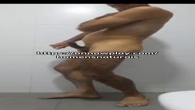 Maduro roludo no banho