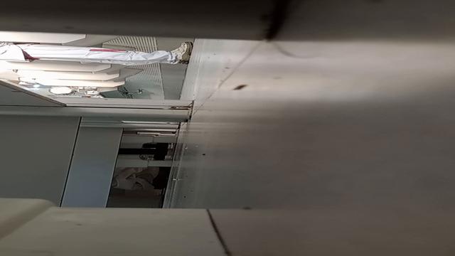 Boy do pau grosso mijando adoro 