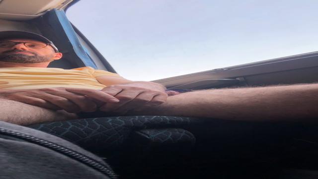 Vídeo 4 de 24 - exibindo o pau no onibus