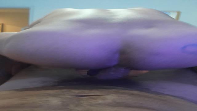 Sentou e ganhou leite dentro 