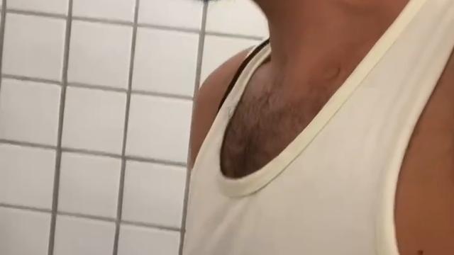 Pauzudo no wc V86