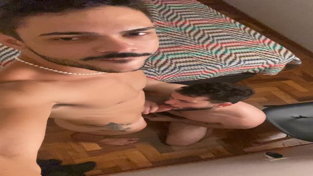 Thi - Primeiro encontro - Mamando 1