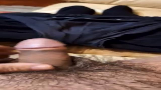 Papai aposentado peludinho gozando de pau mole o que...