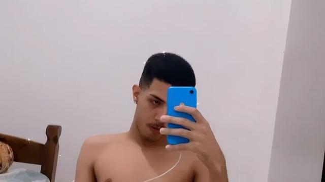 Na cadeira ? 