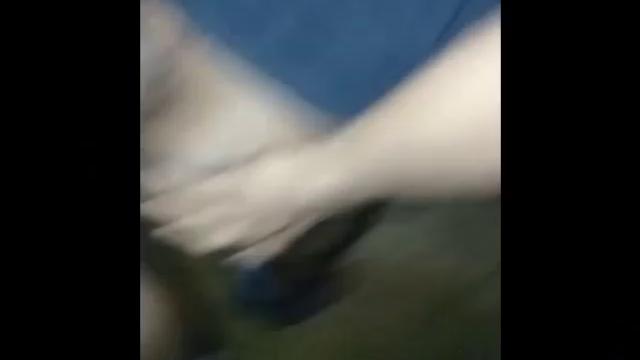 Comendo o cu de um negão na rua. 