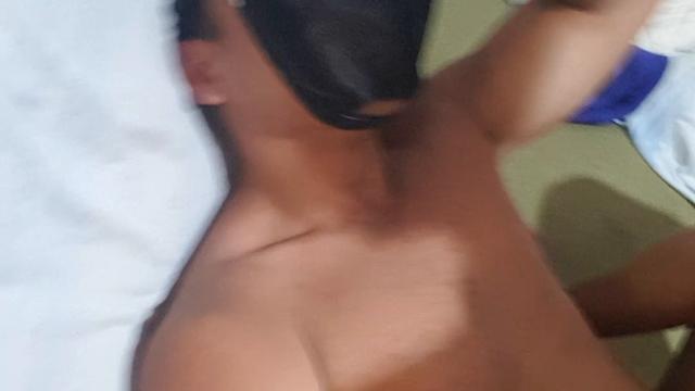 Socada no cu do rabudo BH