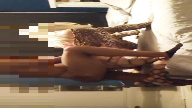 0250-O que acontece quando uma putinha fica duas sem...