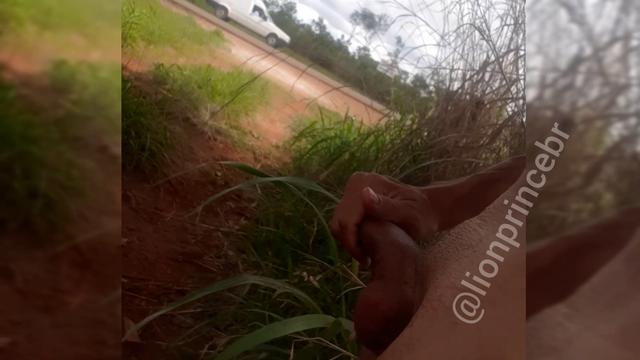 Chega aqui e engole meu pau