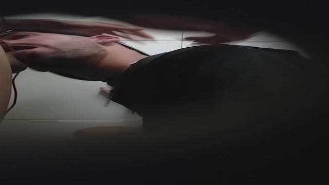 Aprendiz me flagou mamando na cabine 