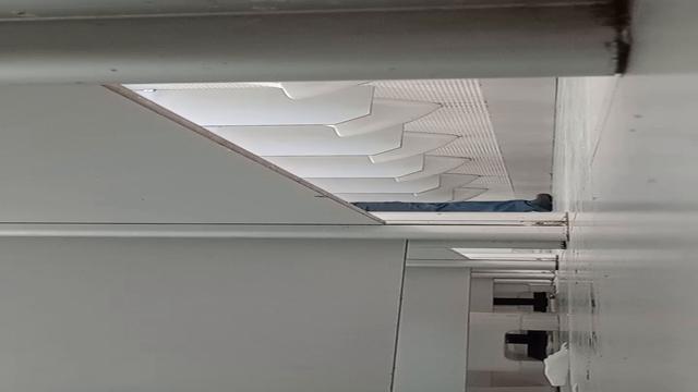 Esse monte de macho e a pegada que o de calça preta ...