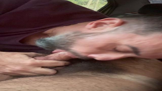 AVENTURAS EM SP: Mamando dentro do carro, no meio da rua, em plena luz do dia… (vídeo 2: TOMANDO O LEITE)