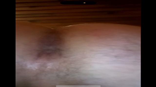 47 anos branquinho açougueiro mostrando o cu e gozan...