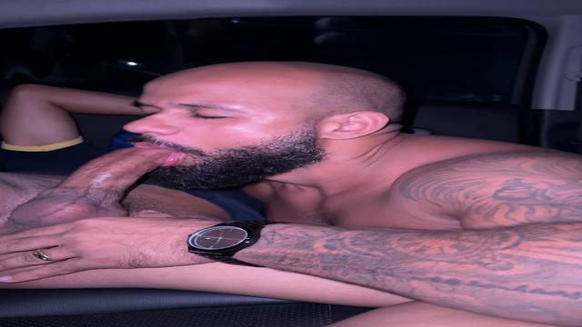 video 301 - novinho hetero da academia espera a namo...