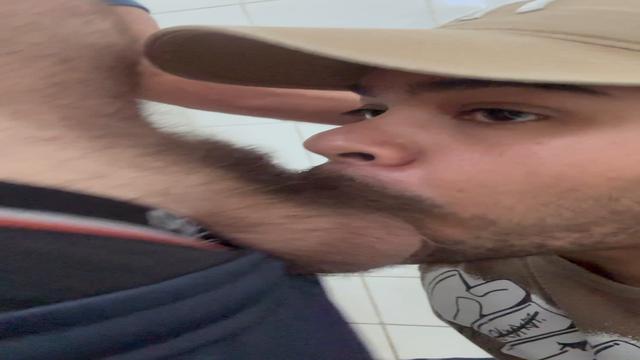 Casado tava sedento pra leitar 