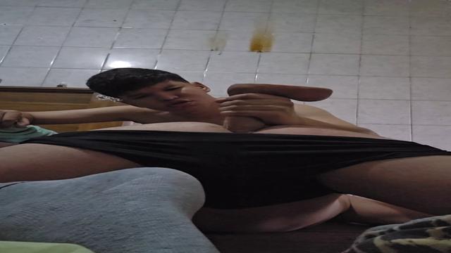 Preenchendo os dois buracos do puto ao mesmo tempo