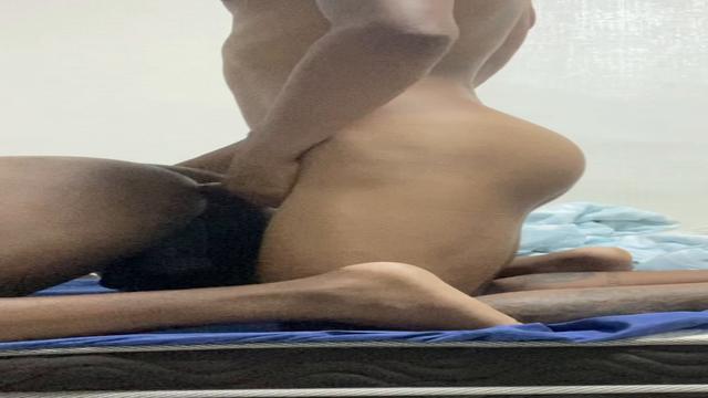 O entregador do ifood voltou e me comeu mais uma vez 