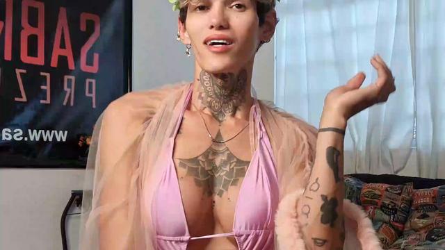 Come and enjoy the delicious Sabrina Prezotte masturbating in the most delicious soil for her client from outside Brazil at Prezotte's House