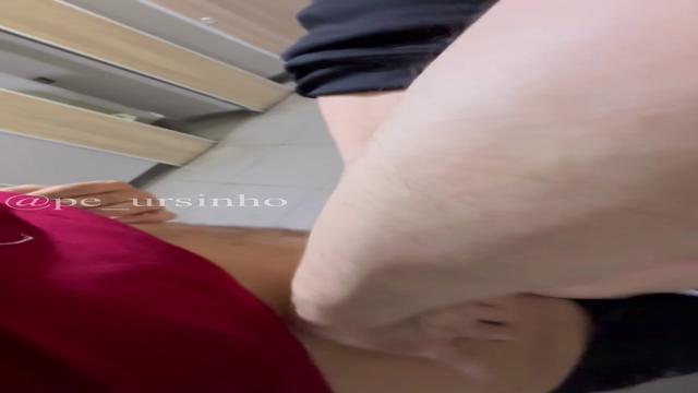 bundinha ruiva no Banheirao