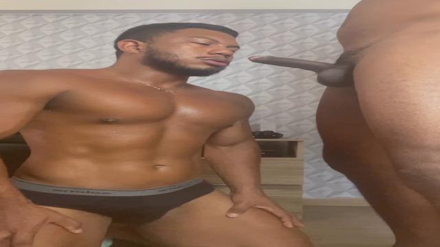 UBER HETERO ME COMEU DEPOIS DA CORRIDA