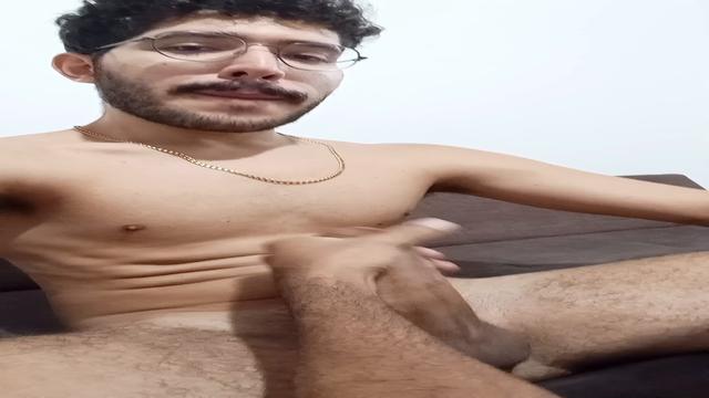 Quer PUNHETAR para mim também ?