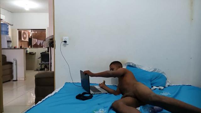 Fiz troca troca com um negão 