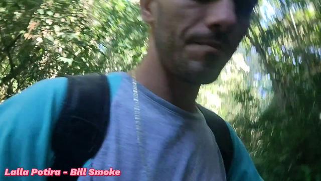 Dei o cuzinho gostoso pro marido no meio do mato. Lalla Potira - Bill Smoke (completo pra assinantes)