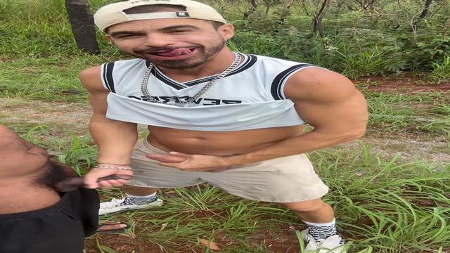 Brincadeira na trilha 