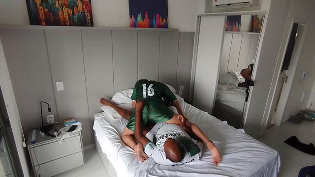 Convidei o hetero casado pro after após assistir o j...