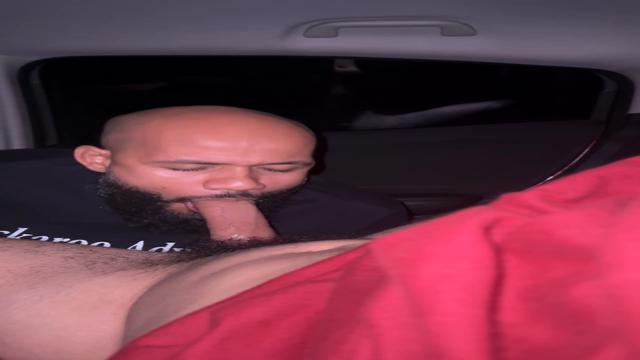 mamando gostoso o novinho dotado