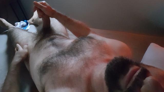 punheta falando putaria até gozar