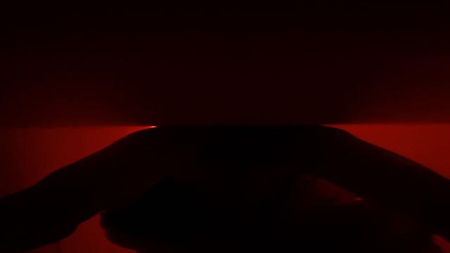 No Glory Hole, dando e mamando muito