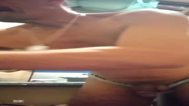 Pedreiro no seu dia de folga tomando uma cachaça fumando cigarro .. part1 de 2 inédito 