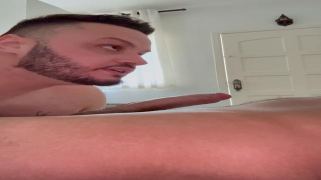 Mamei gostoso mais um novinho que quer pega minha an...