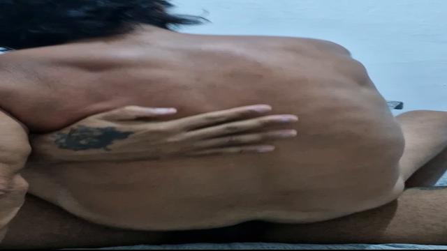 Video 81 - Socando pica no passivinho fdp