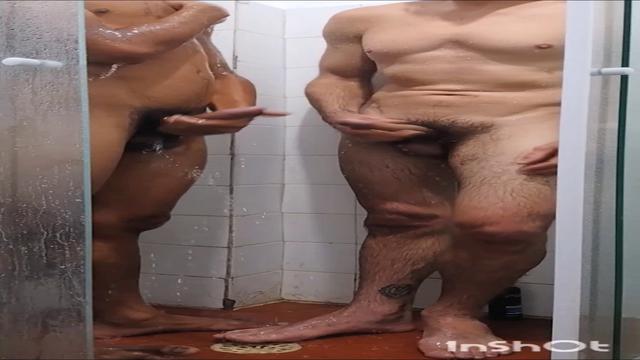 Héteros compartilhando o banheiro 2