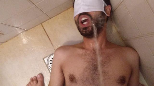 Fazendo o biólogo de mictório 