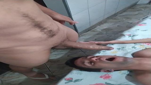 Faço tudo que a esposa dele não faz 