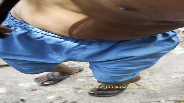 I approached this young crackhead, he smokes and I s...