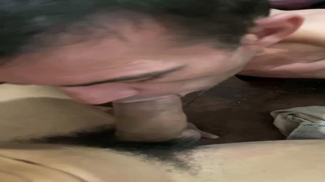 Engole tudo, cadela. Toma surra de piroca na CUCETA....