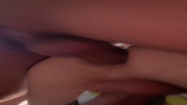 Trenzinho com o casal, eu no meio ?