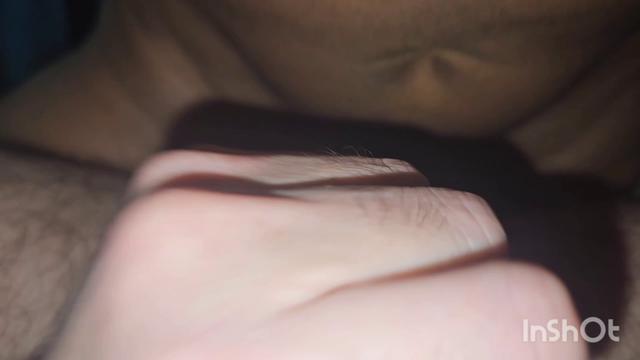 Dando e depois tirando o leite do puto gostoso.