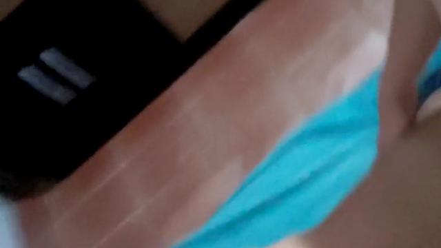 Geme no pau do teu macho cadela