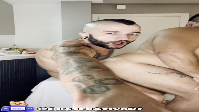 Devorou meu pau com a boca e com o rabo