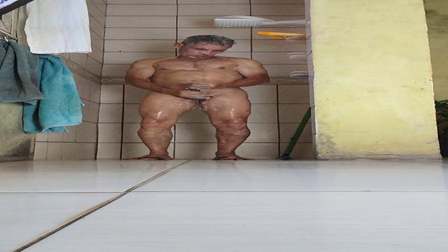 Batendo uma punheta 