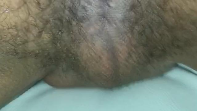 Boyzinho preparando o cuzinho pra levar vara!!!