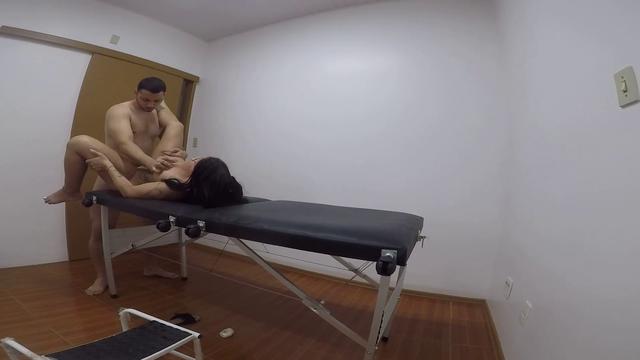 foda com enfermeiro na maca do consultorio 