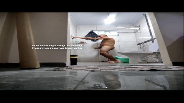 papai no banho gozando