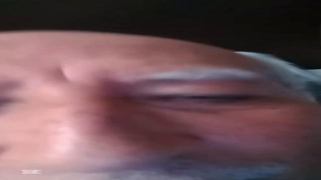Vovozinho 70 anos pica pequena mas delícia também be...